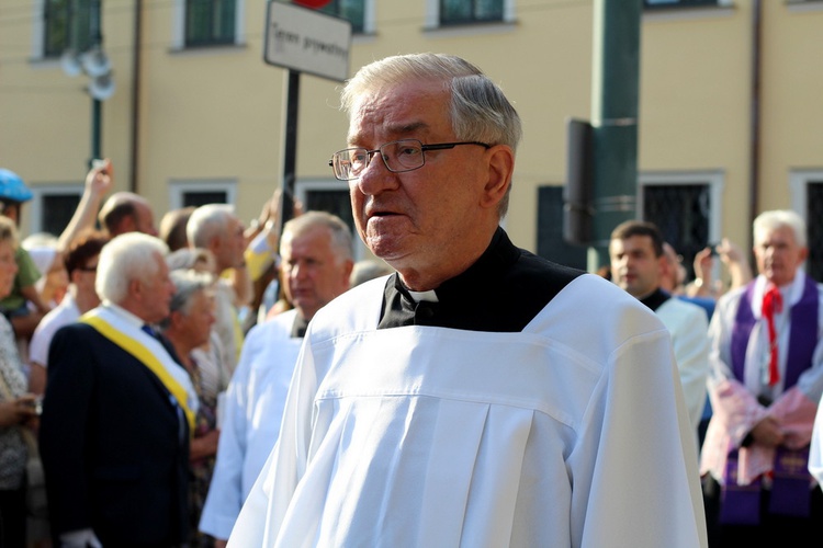 Nieszpory w intencji śp. kardynała Macharskiego