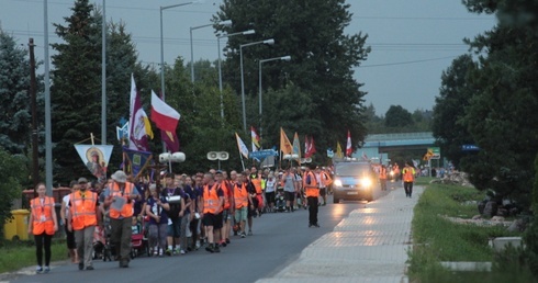 Prosto do Żórawiny