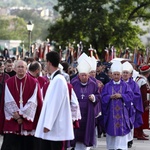 Kondukt żałobny kard. Macharskiego