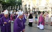 Kondukt żałobny kard. Macharskiego - 2 cz.