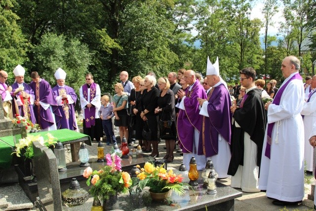 Pogrzeb śp. ks. prał. Pawła Grządziela w Mazańcowicach