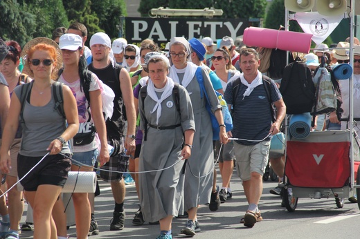 71. Pielgrzymka Rybnicka - dzień drugi (Górniki - Tarnowskie Góry)