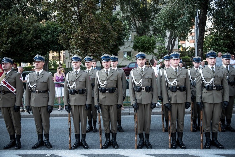 Pomnik Ofiar Rzezi Woli - uroczystości pod pomnikiem