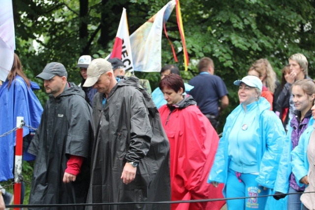 25. piesza pielgrzymka na Jasną Górę wyruszyła z Hałcnowa