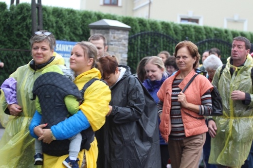 25. piesza pielgrzymka na Jasną Górę wyruszyła z Hałcnowa