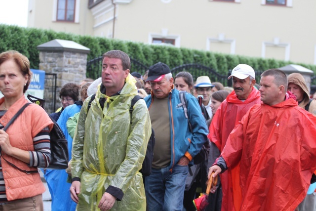 25. piesza pielgrzymka na Jasną Górę wyruszyła z Hałcnowa