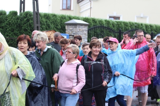 25. piesza pielgrzymka na Jasną Górę wyruszyła z Hałcnowa