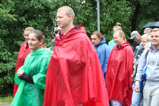 25. piesza pielgrzymka na Jasną Górę wyruszyła z Hałcnowa