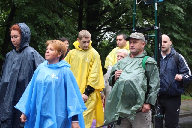 25. piesza pielgrzymka na Jasną Górę wyruszyła z Hałcnowa