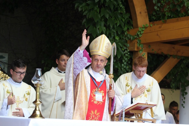 Msza Święta na rozpoczęcie 25. pielgrzymki diecezjalnej na Jasną Górę