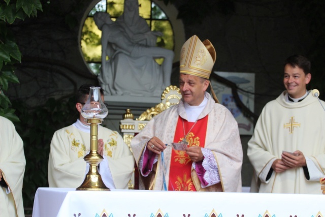 Msza Święta na rozpoczęcie 25. pielgrzymki diecezjalnej na Jasną Górę