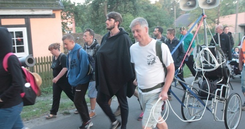 Z Pokoju do Starych Budkowic