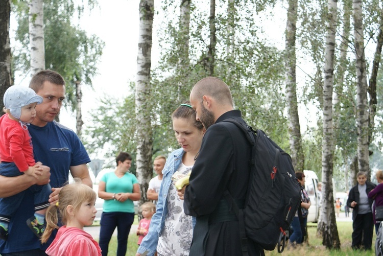 Pielgrzymi z Warmii w drodze na Jasną Górę