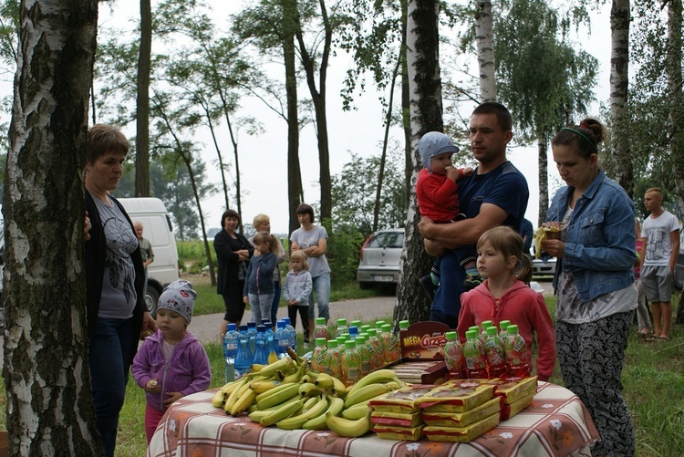 Pielgrzymi z Warmii w drodze na Jasną Górę