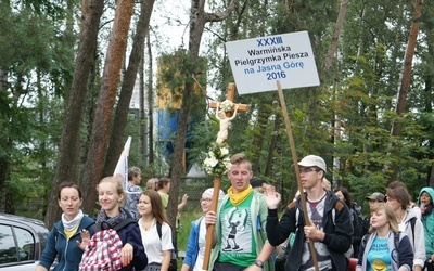 Pielgrzymi z Warmii w drodze na Jasną Górę