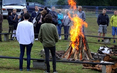 Dwa dni przy ognisku