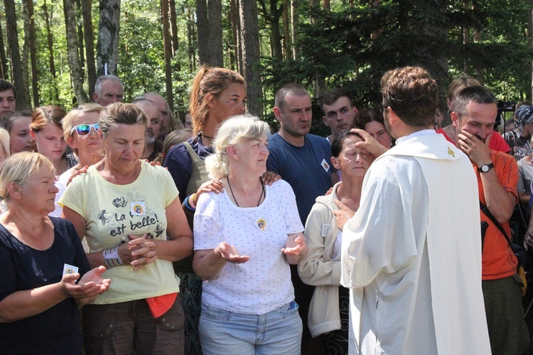 W drodze do Boru Zapilskiego