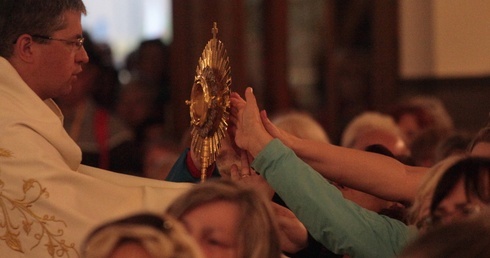 Zaufanie w dotykaniu ran