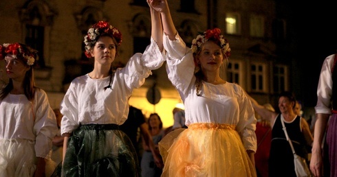 Kontredans na pl. Szczepańskim