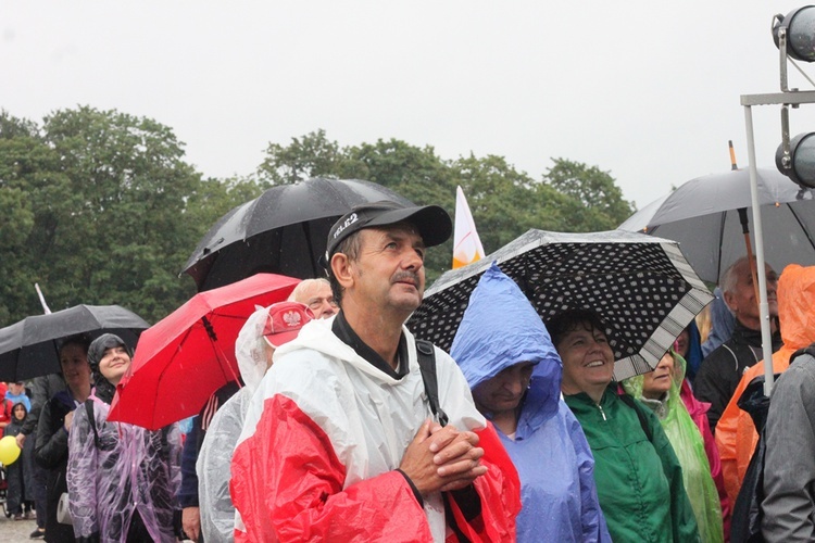 Wejście na Jasną Górę cz. 1