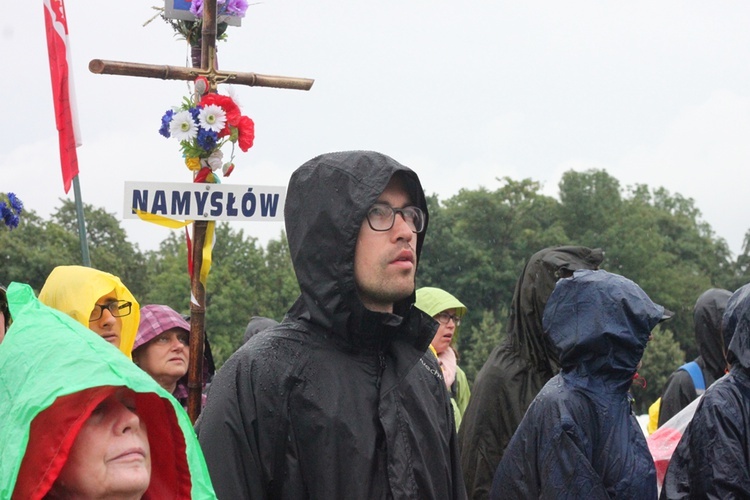 Wejście na Jasną Górę cz. 1