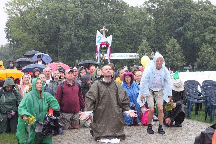 Wejście na Jasną Górę cz. 1