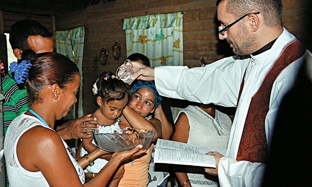 Ks. Witold Lesner  od dwóch lat jest proboszczem parafii w Guisa w kubańskiej diecezji Bayamo -Manzanillo. Wcześniej kierował zielonogórsko- -gorzowską edycją  „Gościa Niedzielnego”.