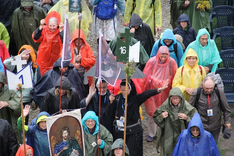 Wejście na Jasną Górę cz. 5