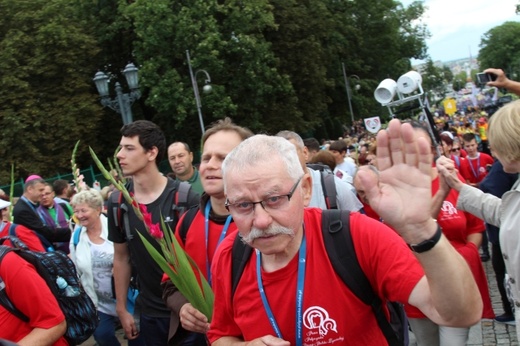 Powitanie 25. Pielgrzymki Diecezji Bielsko-Żywieckiej na Jasnej Górze - grupy hałcnowskie