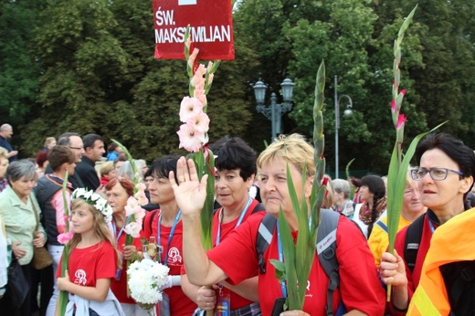 Powitanie 25. Pielgrzymki Diecezji Bielsko-Żywieckiej na Jasnej Górze - grupy hałcnowskie