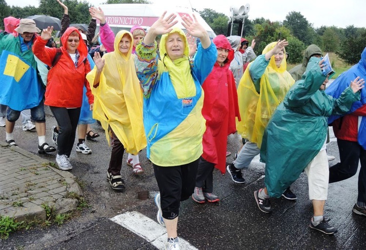 Przedostatni - deszczowy - dzień pielgrzymowania