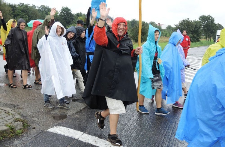 Przedostatni - deszczowy - dzień pielgrzymowania