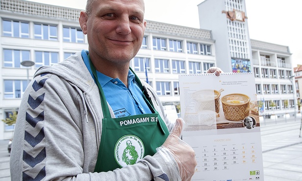 Mistrz serwuje "Talerz Miłosierdzia"