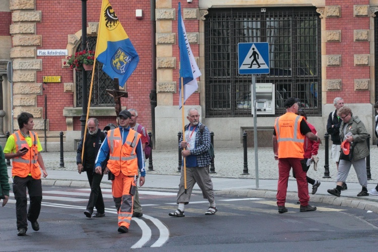 Początek pielgrzymki krzeszowskiej