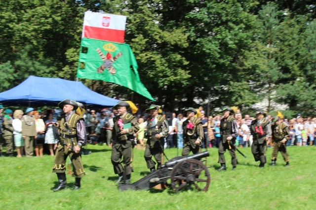 Święto Wojska Polskiego w sanktuarium w Rychwałdzie - 2016