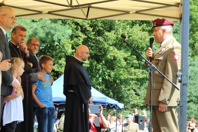 Święto Wojska Polskiego w sanktuarium w Rychwałdzie - 2016