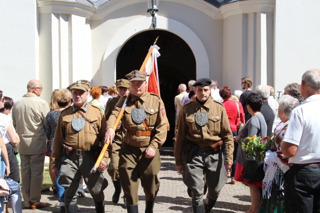 Święto Wojska Polskiego w sanktuarium w Rychwałdzie - 2016