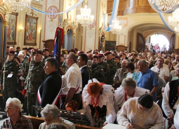 Święto Wojska Polskiego w sanktuarium w Rychwałdzie - 2016