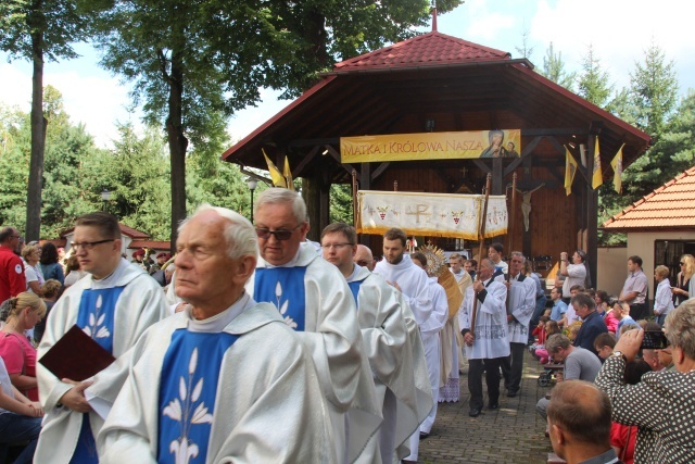 Święto Wojska Polskiego w sanktuarium w Rychwałdzie - 2016