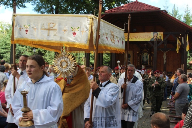 Święto Wojska Polskiego w sanktuarium w Rychwałdzie - 2016