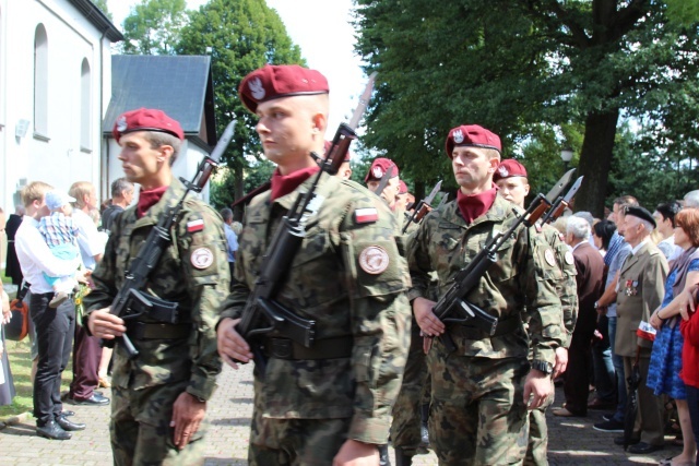 Święto Wojska Polskiego w sanktuarium w Rychwałdzie - 2016