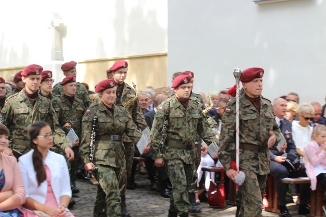 Święto Wojska Polskiego w sanktuarium w Rychwałdzie - 2016