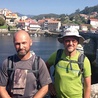 Ks. Andrzej Preuss i ks. Grzegorz Puchalski w drodze do Santiago de Compostela