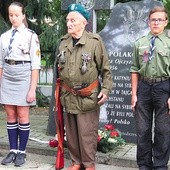 Włodzimierz Papiernik pełnił wartę honorową z harcerzami podczas tegorocznych obchodów rocznicy wybuchu powstania warszawskiego.