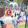 Plac zabaw na Podzamczu w wakacyjne weekendy otwarty jest od godz. 11 do 20.