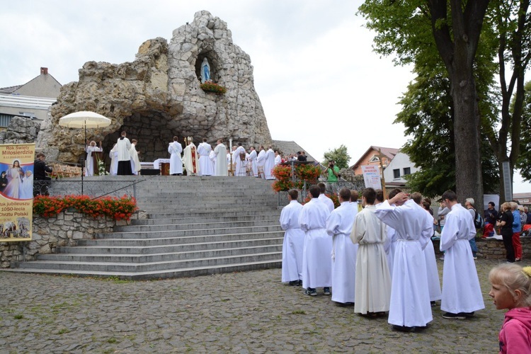 Pielgrzymkowa Eucharystia u św. Anny