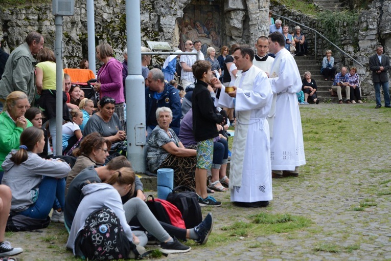 Pielgrzymkowa Eucharystia u św. Anny