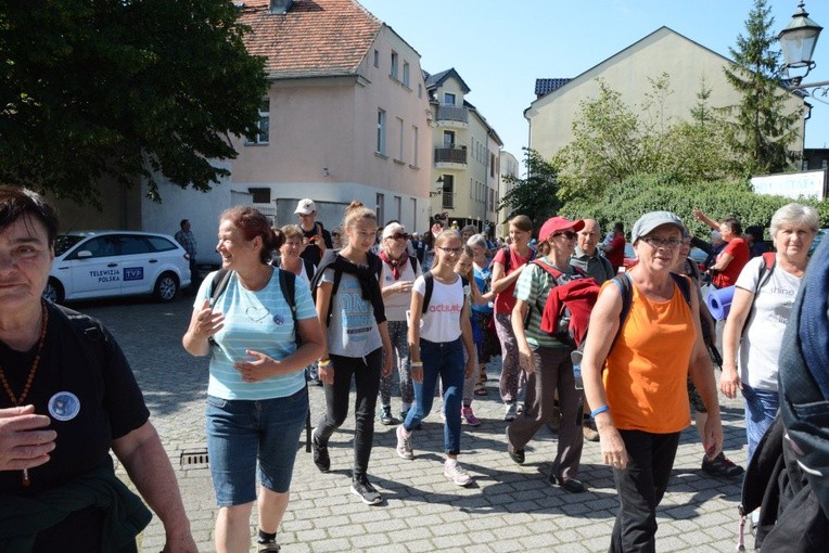 Wejście do Strzelec Opolskich