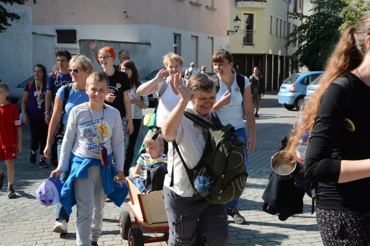 Wejście do Strzelec Opolskich