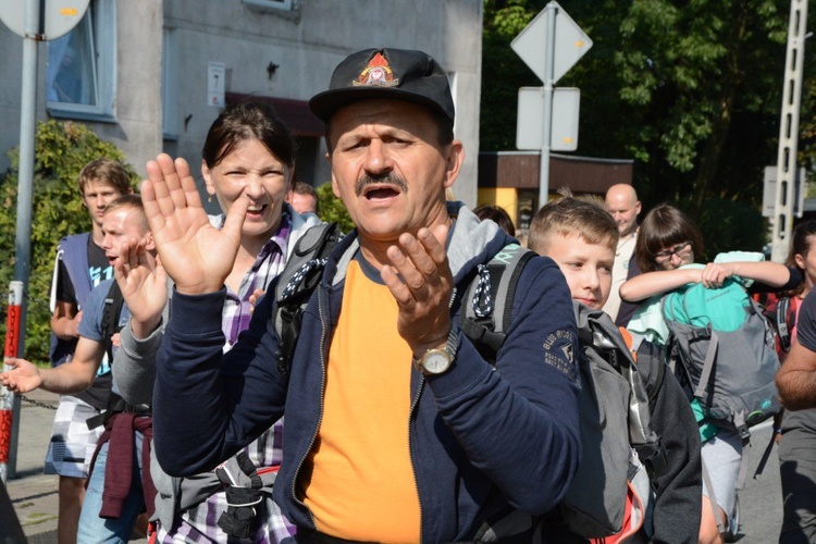 Wejście do Strzelec Opolskich